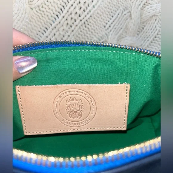 Blair Ritchey BB Voyager in Navy, Bright Blue Zipper, EUC - Picture 12 of 14